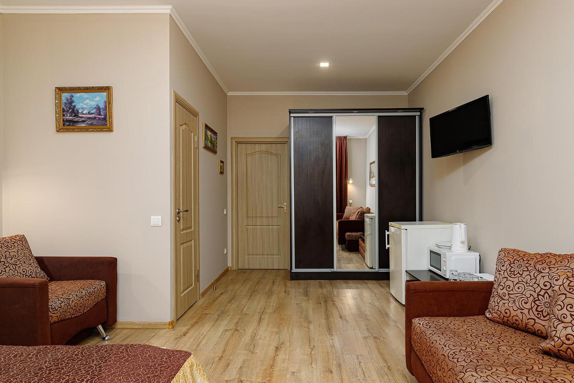 Hotel Kaiser Econom Lviv Extérieur photo