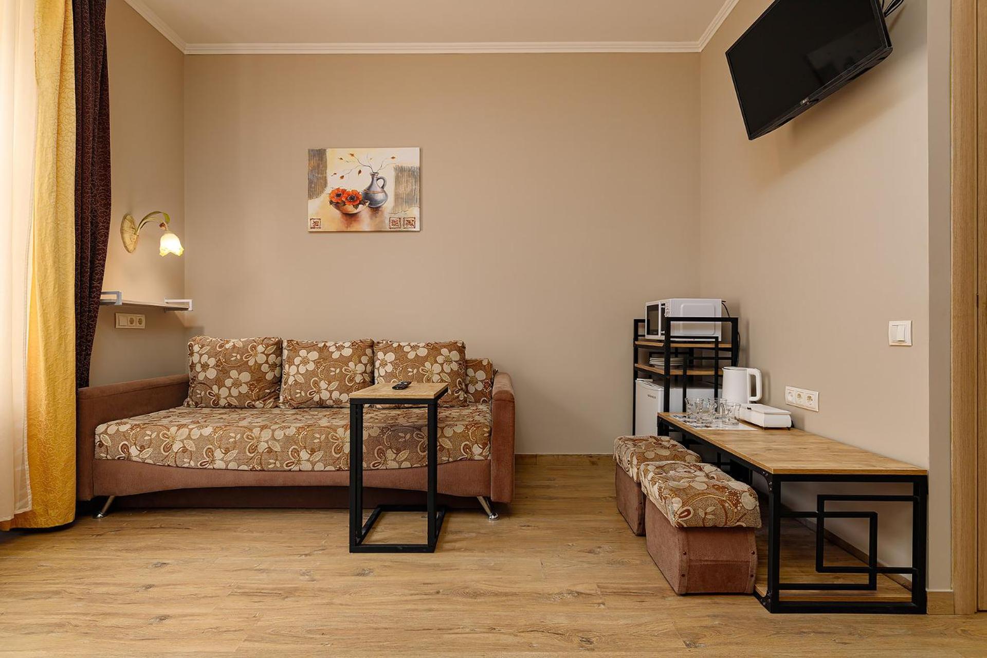 Hotel Kaiser Econom Lviv Extérieur photo