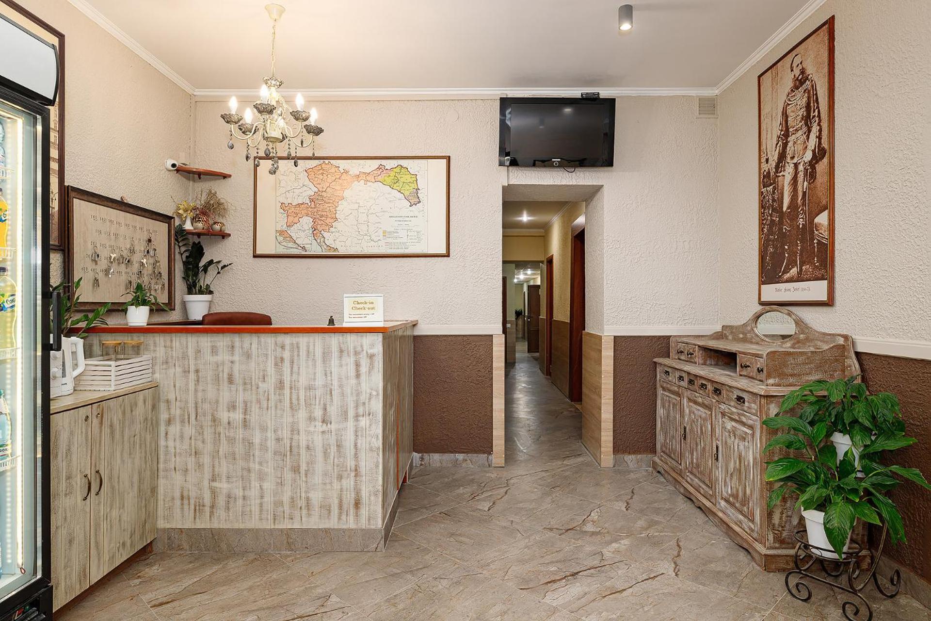 Hotel Kaiser Econom Lviv Extérieur photo
