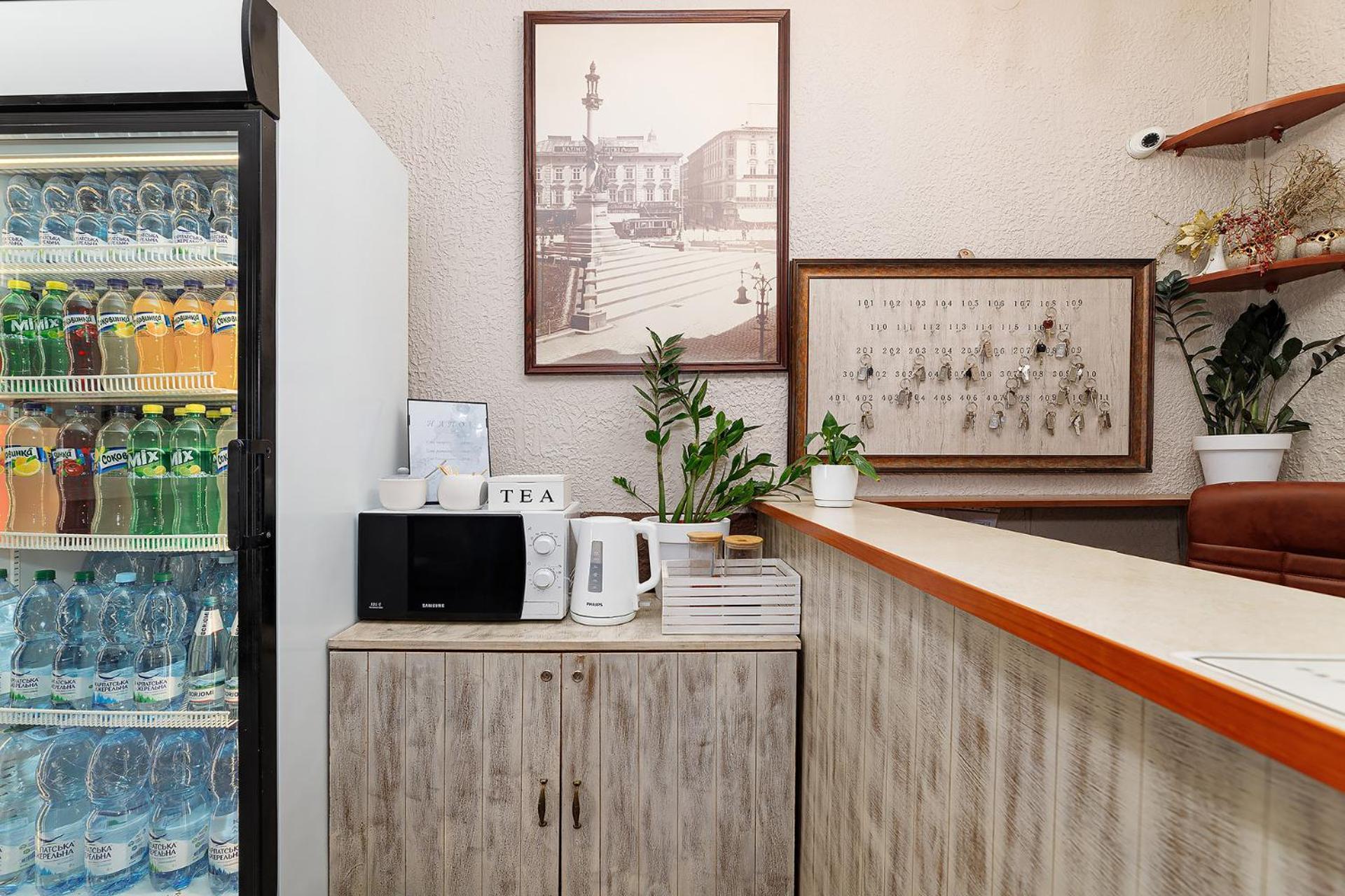 Hotel Kaiser Econom Lviv Extérieur photo