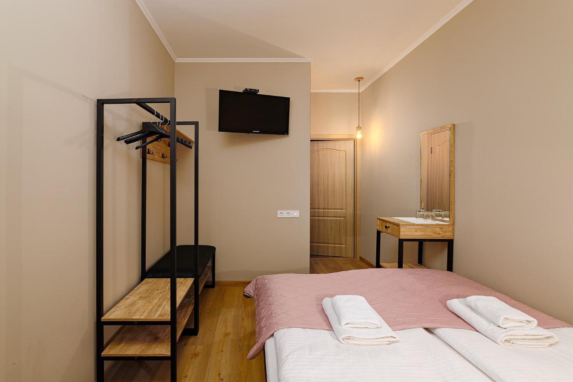 Hotel Kaiser Econom Lviv Extérieur photo