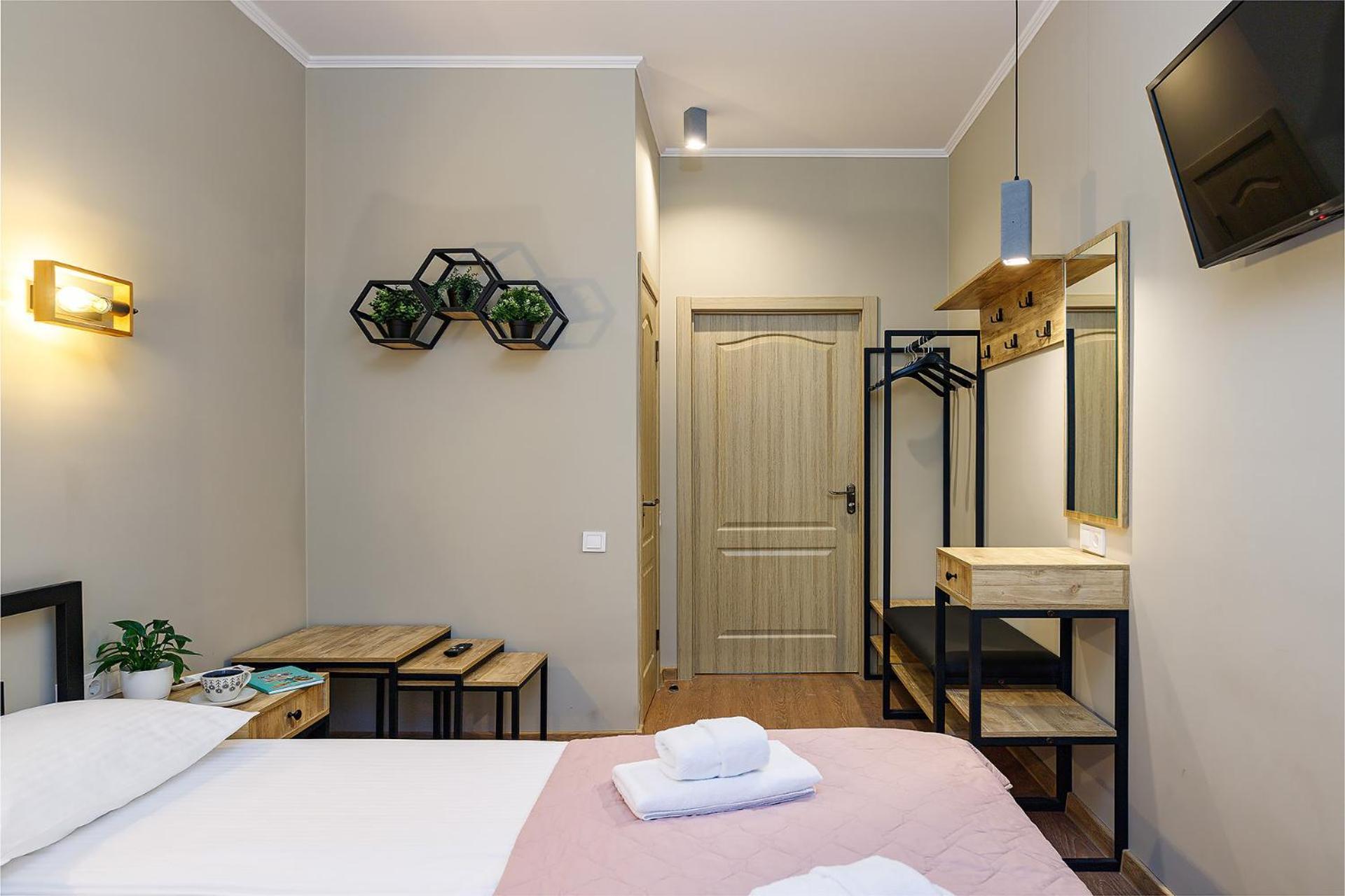 Hotel Kaiser Econom Lviv Extérieur photo
