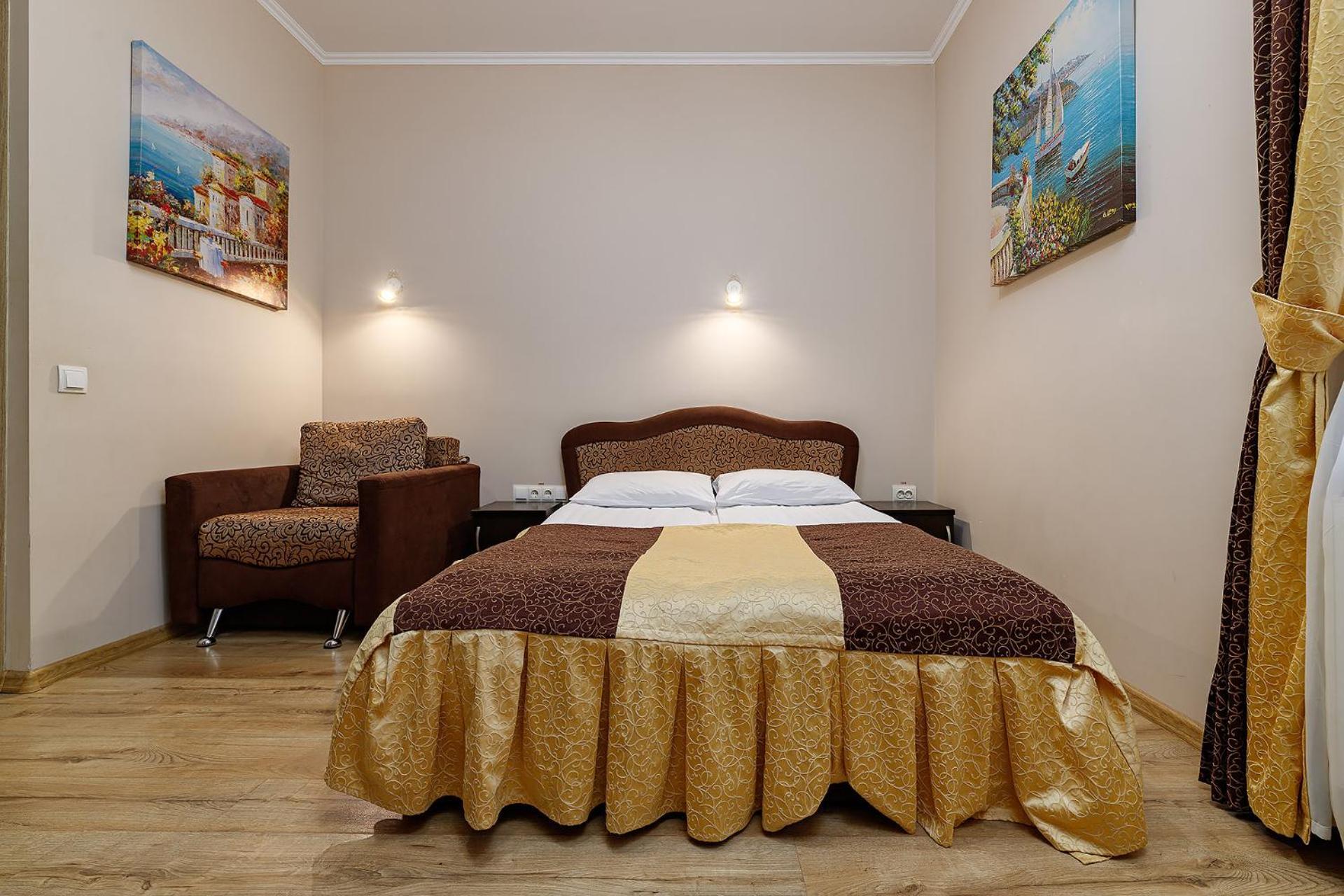 Hotel Kaiser Econom Lviv Extérieur photo