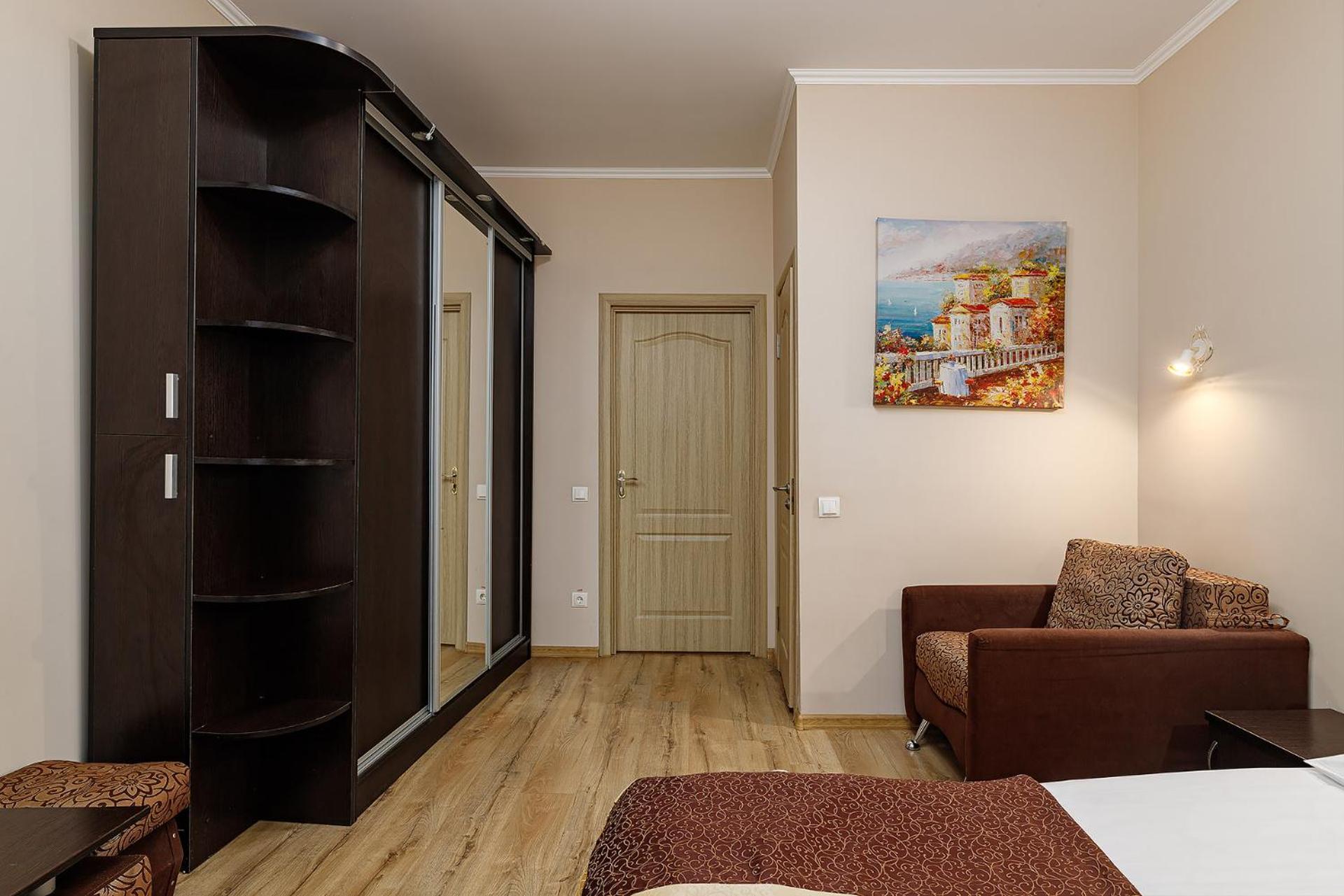 Hotel Kaiser Econom Lviv Chambre photo